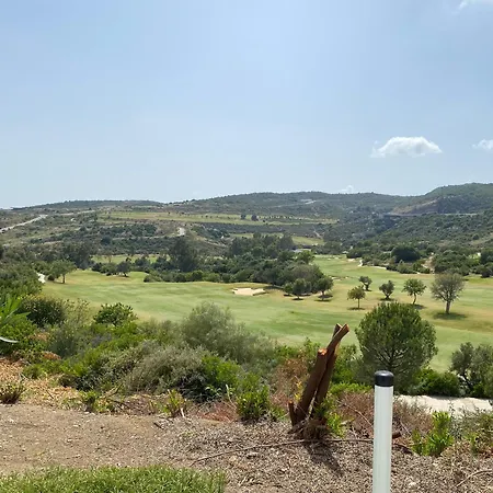 Apartment Luxury And Secluded Set In Valle Estepona