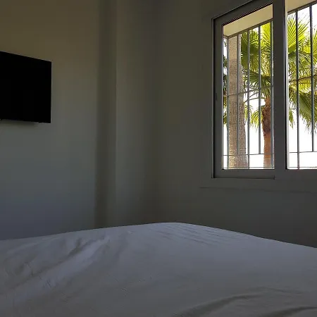 Luxury And Secluded Set In Valle Romano Естепона